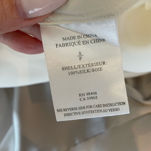 100% Silk Theory Blouse (size small) - Picture 7 of 7